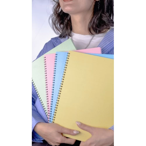 Dream Notes 4 Farklı Renk Kareli A4 Defter Seti