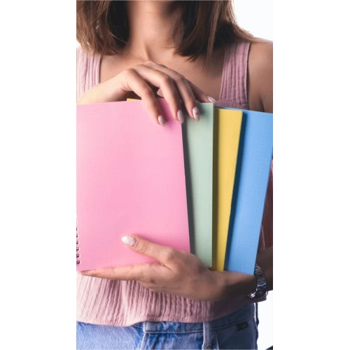 Dream Notes 4 Farklı Renk Noktalı A5 Defter Seti