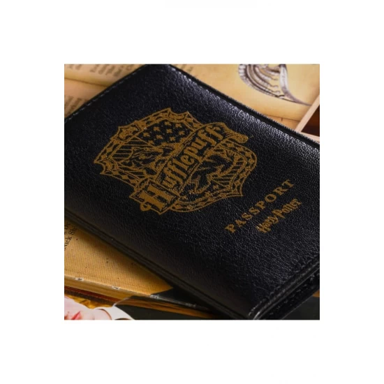 Hufflepuff Pasaport Kılıfı Lisanslı Deri Hufflepuff Pasaport Kılıfı Lisanslı Deri